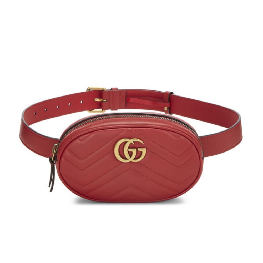 Gucci
GG Marmont matelassé belt bag
